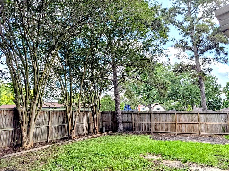 12214 Meadow Berry Dr — Photo 13