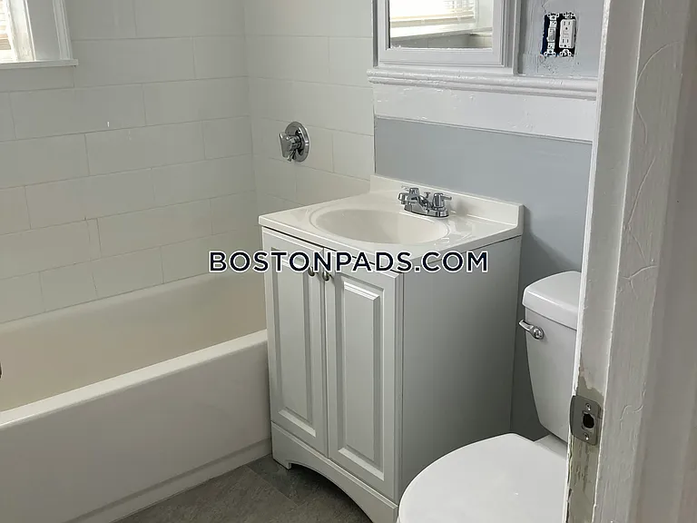 9 Park Vale Ave #12 — Photo 4