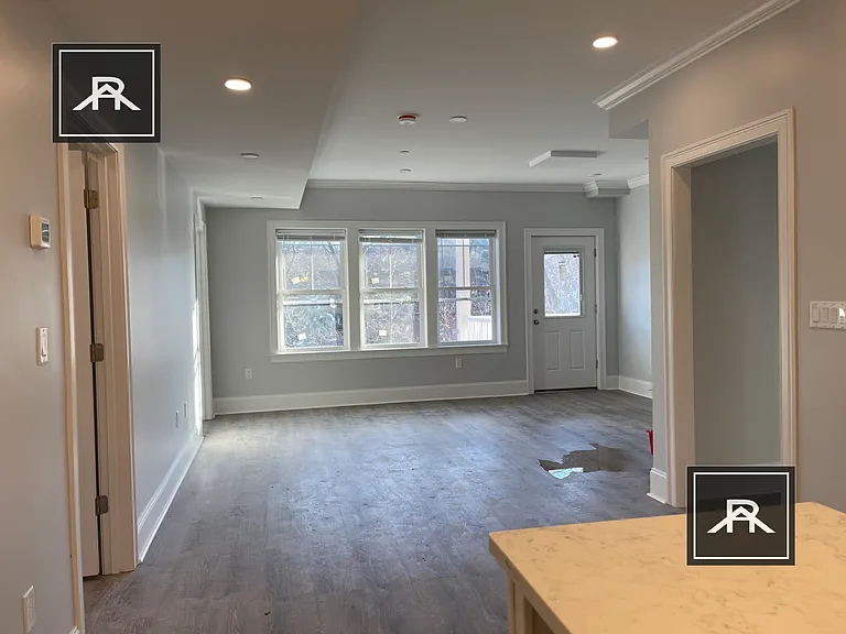 120 Kenrick St #5 — Photo 2