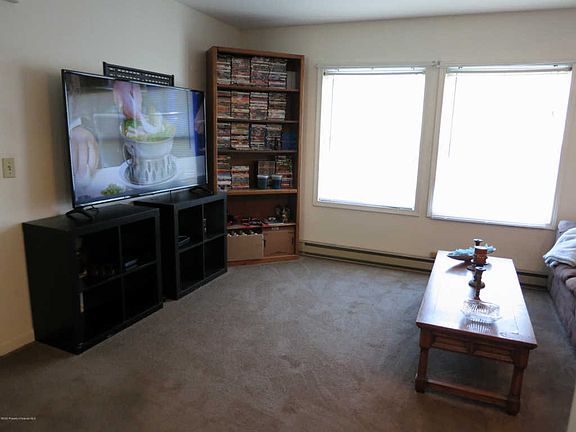 4th image of 528-530 4th Ave