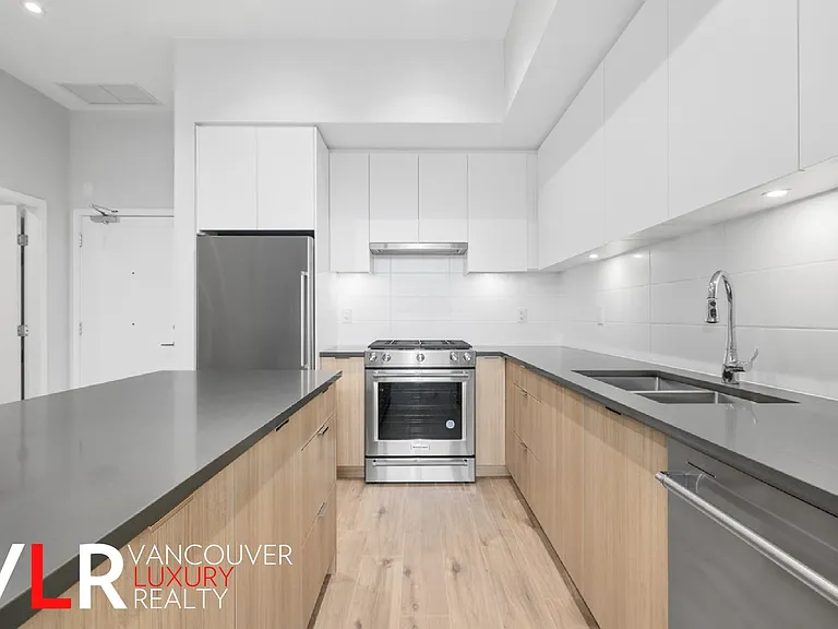 3430 E Kent Ave #112 — Photo 11
