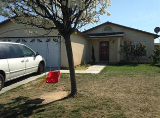 1124 Carmen Ave, Madera, CA 93638