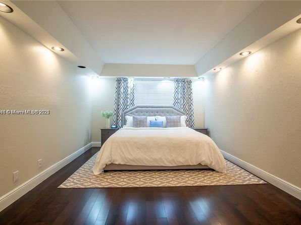 7100 Nova Dr APT 104A