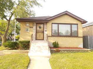 519 W 144th St, Riverdale, IL