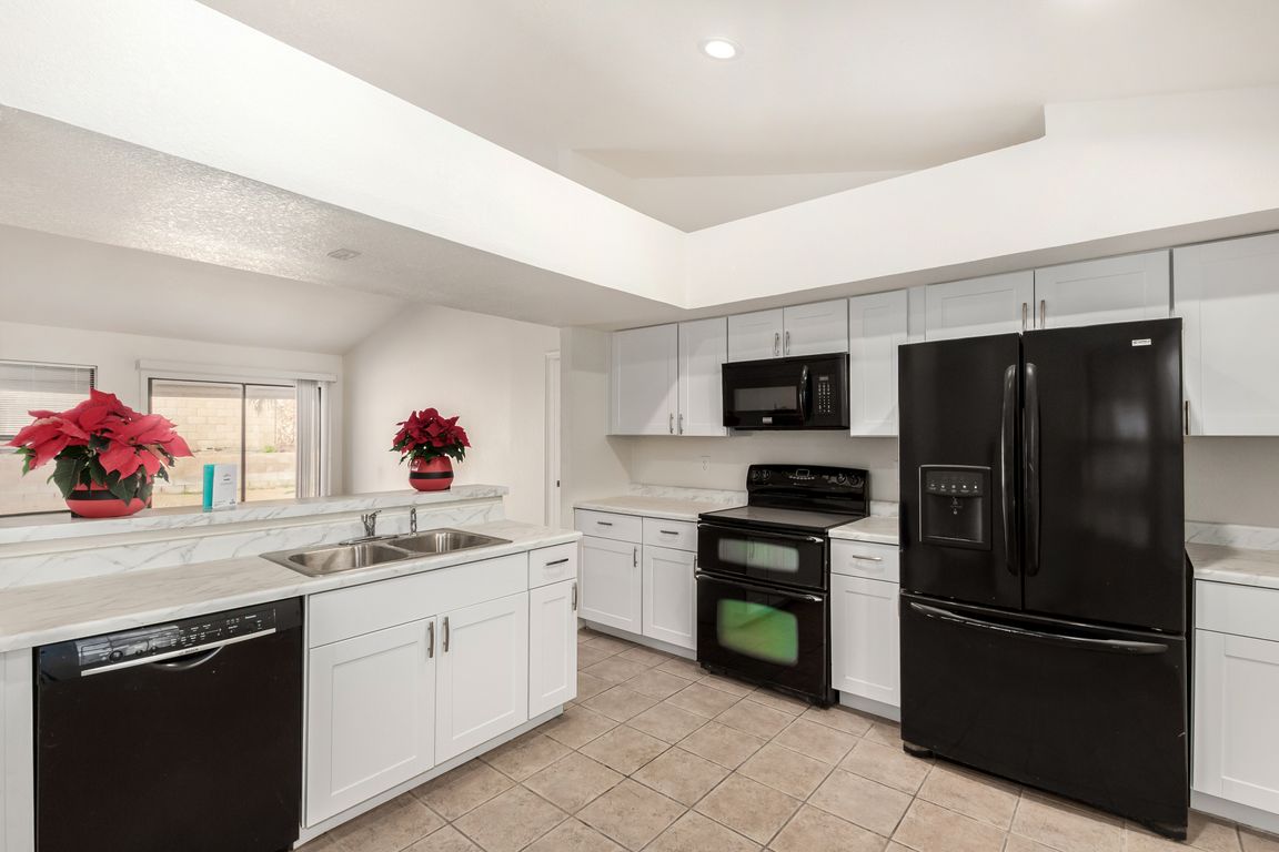 next background image