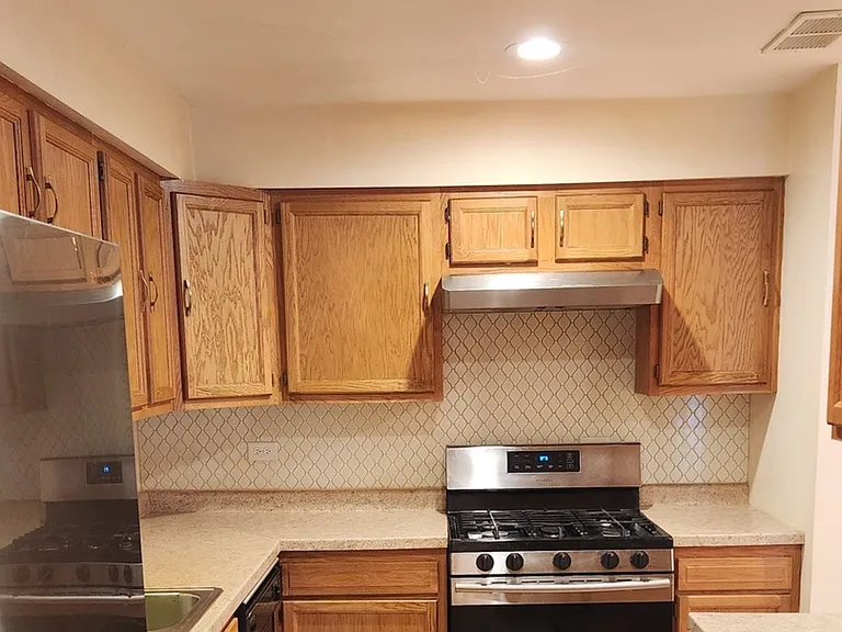 1102 Hinswood Dr #102 — Photo 7