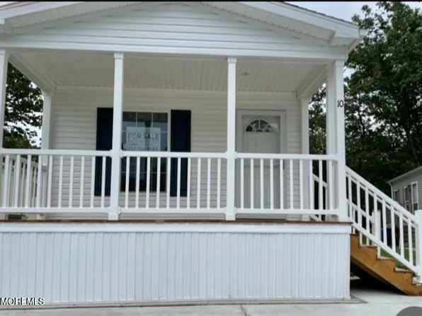 10 Muskrat Place, Whiting, NJ 08759