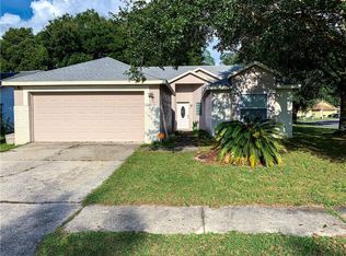 655 Sand Ridge Dr, Valrico, FL 33594