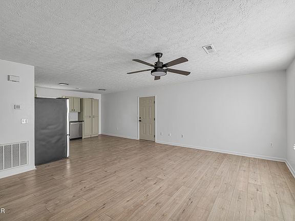 2nd image of 2545 Sportsmans Way