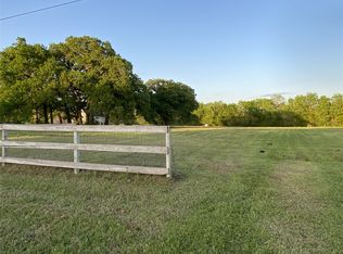 1524 Burns City Rd, Gainesville, TX 76240