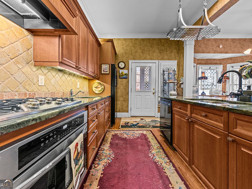 16th image of this home