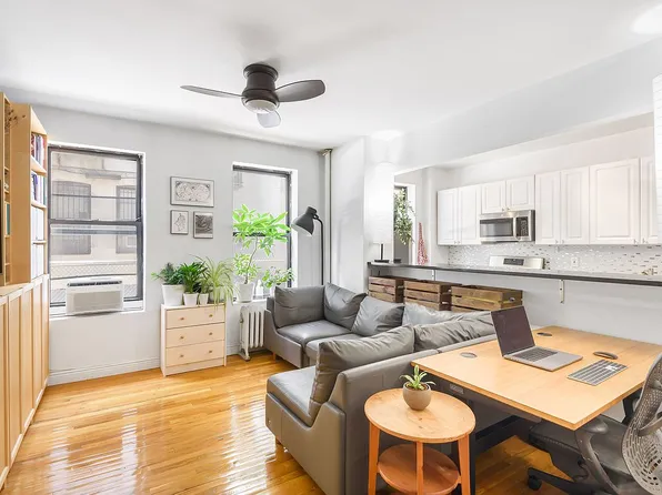 418 Saint Johns Pl APT 2E, Brooklyn, NY 11238