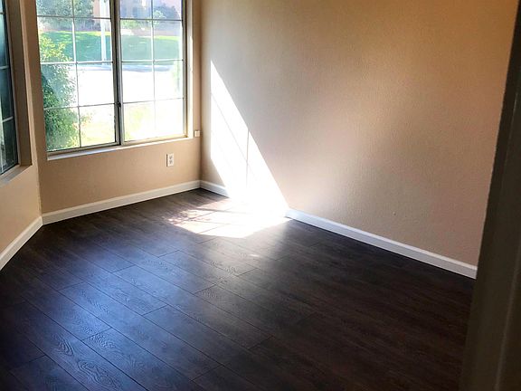 4th image of 6827 Loma Vista Ave