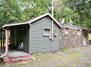 1271 Manzanedo Rd, East Stroudsburg, PA 18302