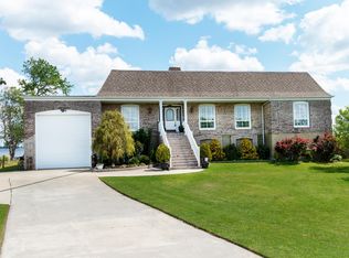 656 Norfleet Shores Rd, Belhaven, NC 27810