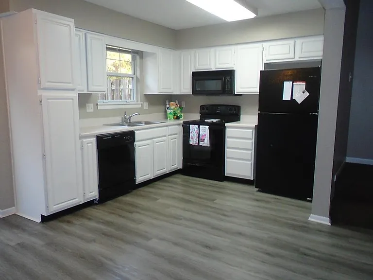 1705 SE Timbercreek Ct #1705 — Photo 4