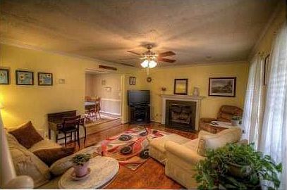 5th image of 1218 Regal Heights Dr