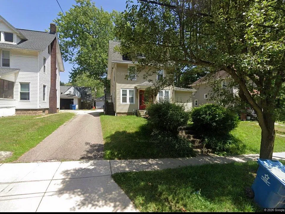 131 Sherman St