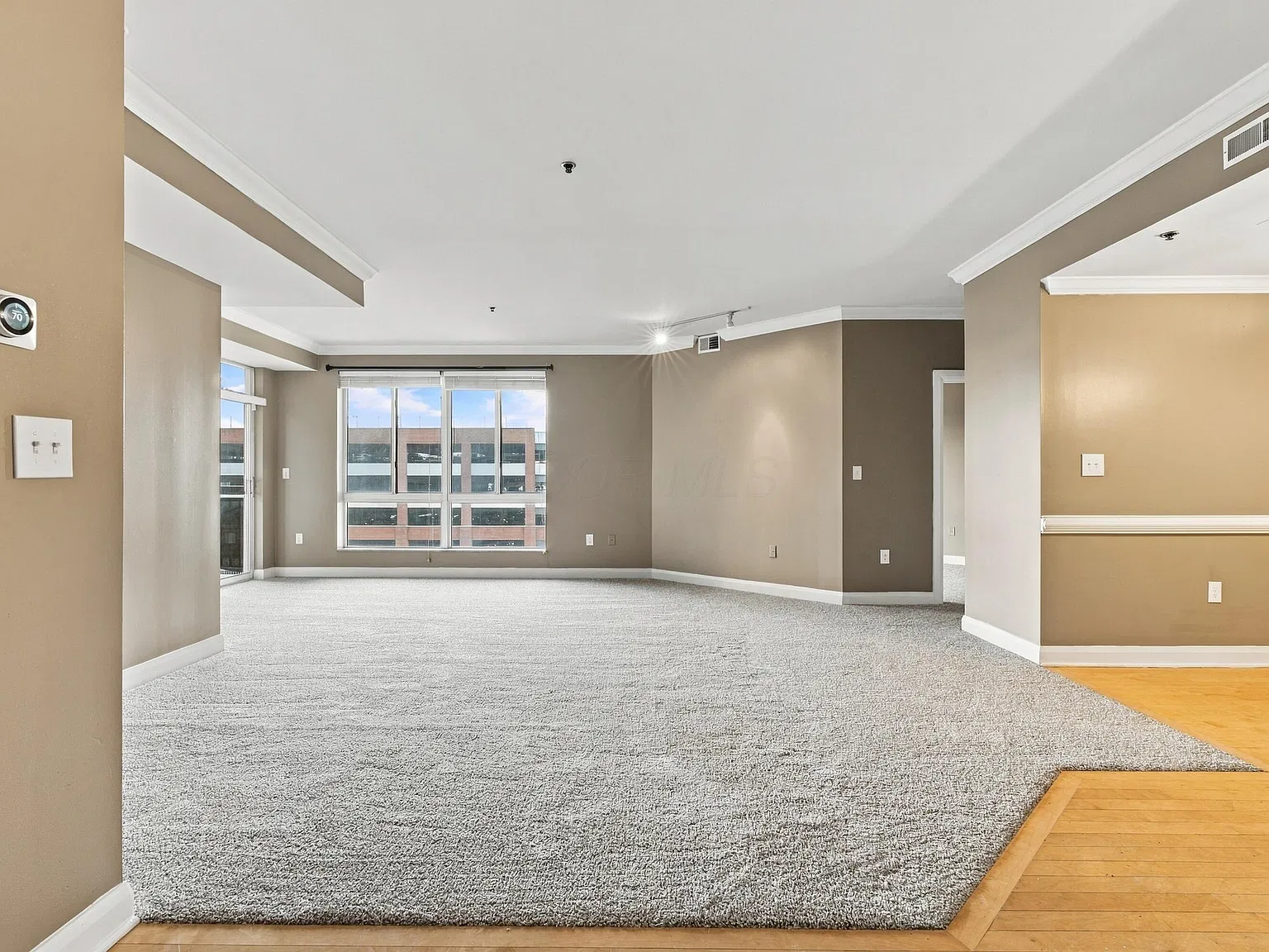 2 bed, 2.0 bath, 1442 sqft, $2,000 — Photo 2