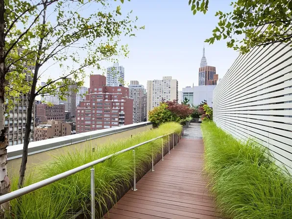 303 East 33rd Street image 27 of 32