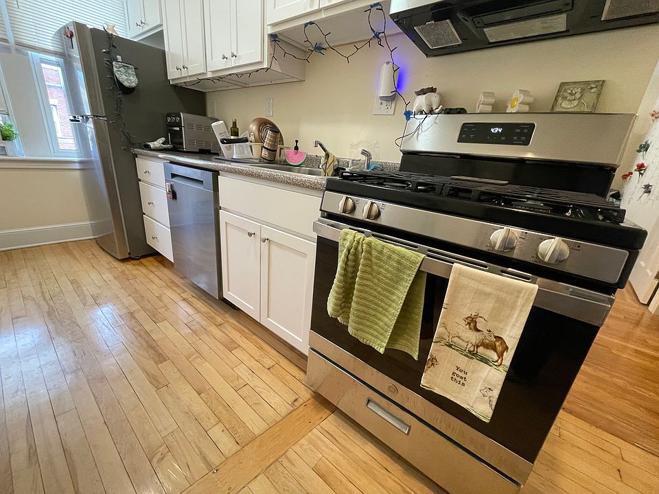 1st image of 17 Lothian Rd APT 304