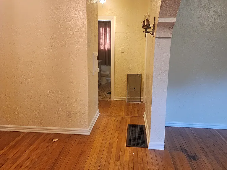 6171 Kingsley Dr — Photo 9