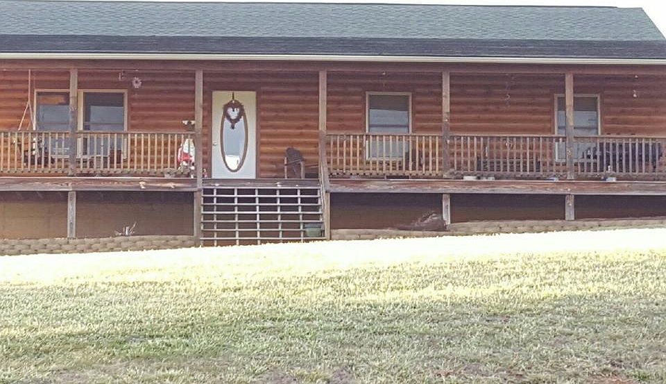 1st image of 141 Croushorn Ln