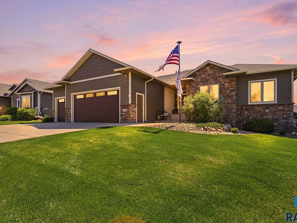 1st image of 2405 S Durango Cir