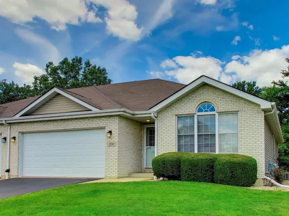 231 Hillcrest Ln, Steger, IL 60475