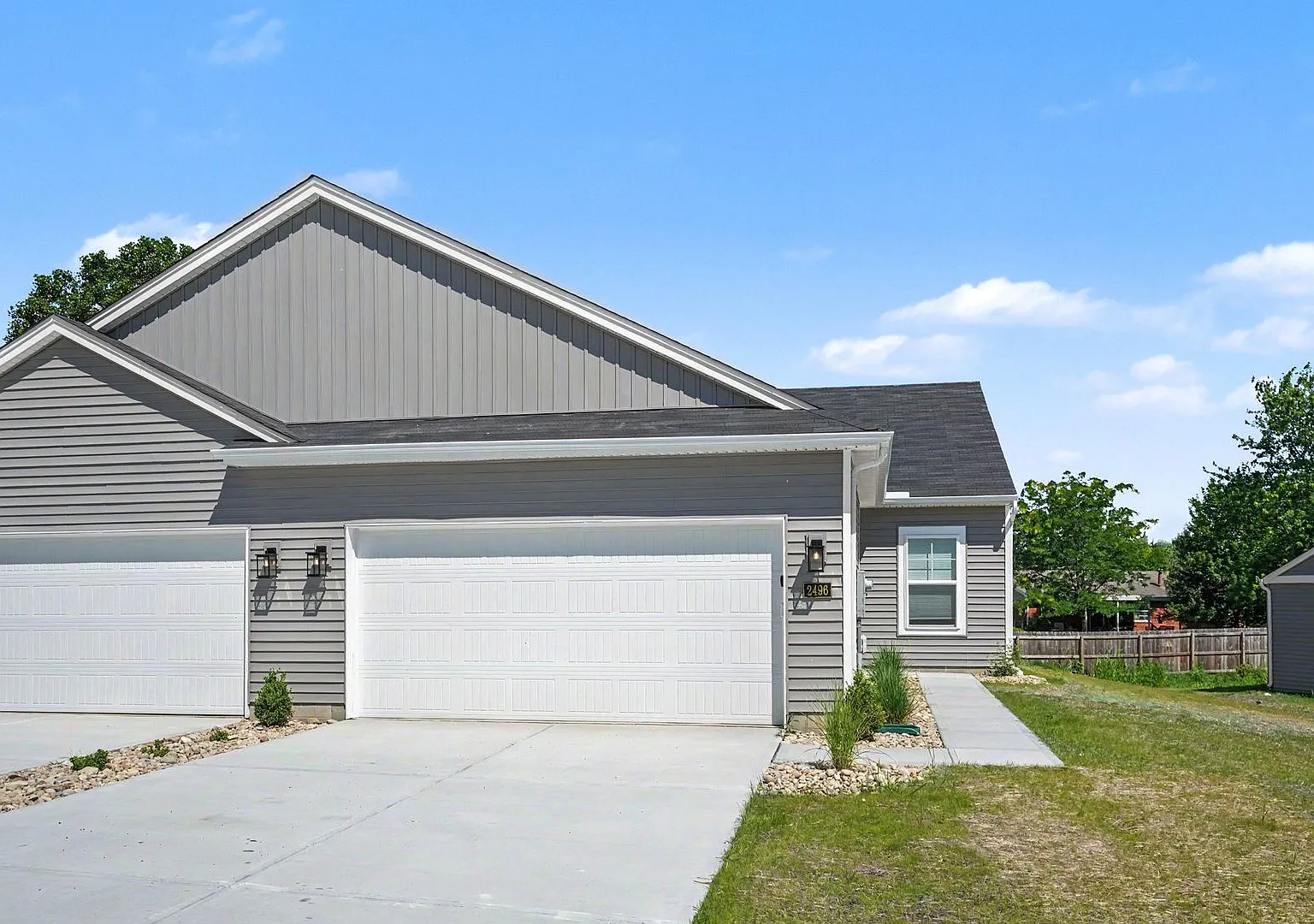 Spacious New 2BR/2BA Duplex Outside Of Cincinnati — Photo 1