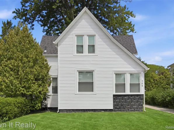 168 Kerby Rd, Grosse Pointe Farms, MI 48236