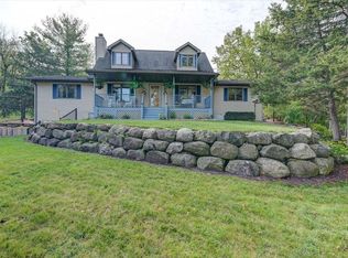 W7449 Drake Rd, Poynette, WI 53955