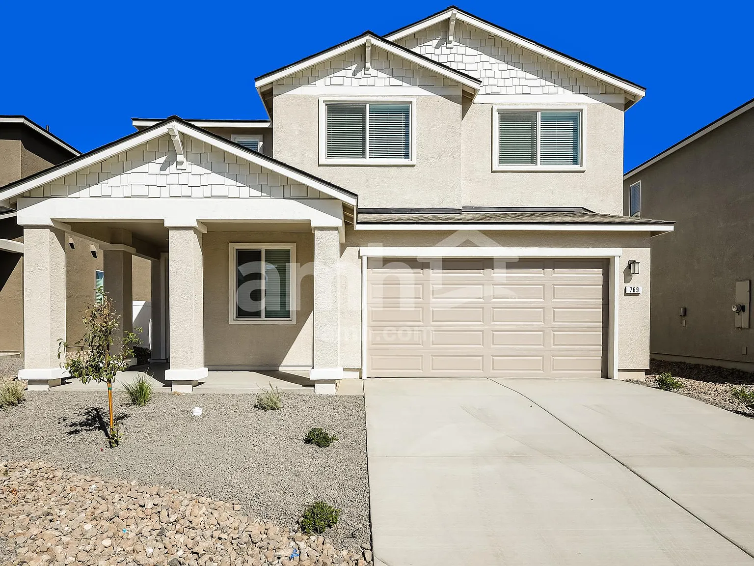 5 bed, 3.0 bath, 2160 sqft, $3,290 — Photo 1