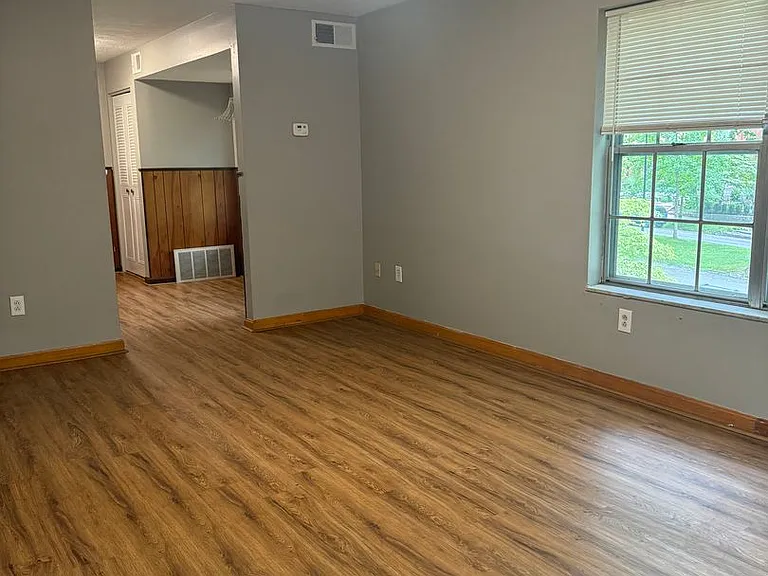 2124 Cherokee Pkwy — Photo 4