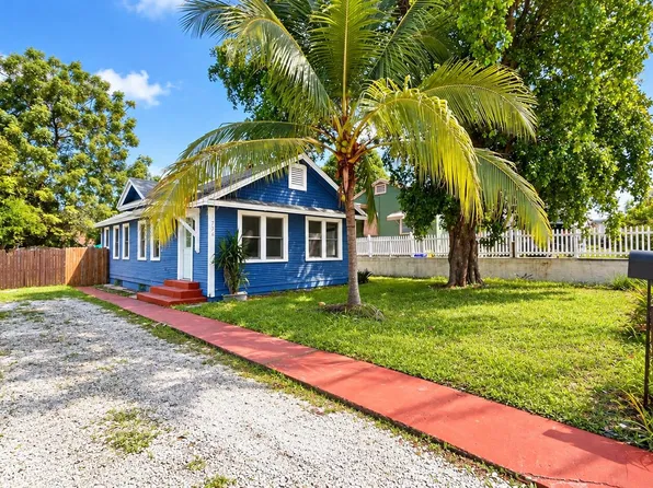 1736 7th Ave N, Lake Worth, FL 33460