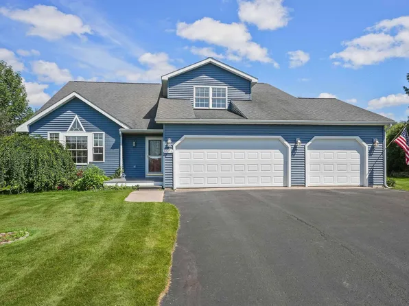 6056 Country Cv, Traverse City, MI 49685