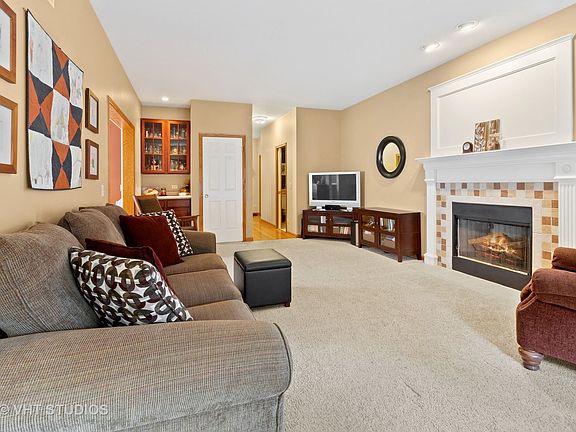 3rd image of 1541 Sandpiper Ln