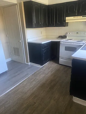 902 Villa Dr #6 — Photo 7