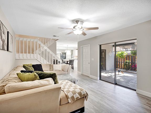 2nd image of 602 SE Castle Court #B