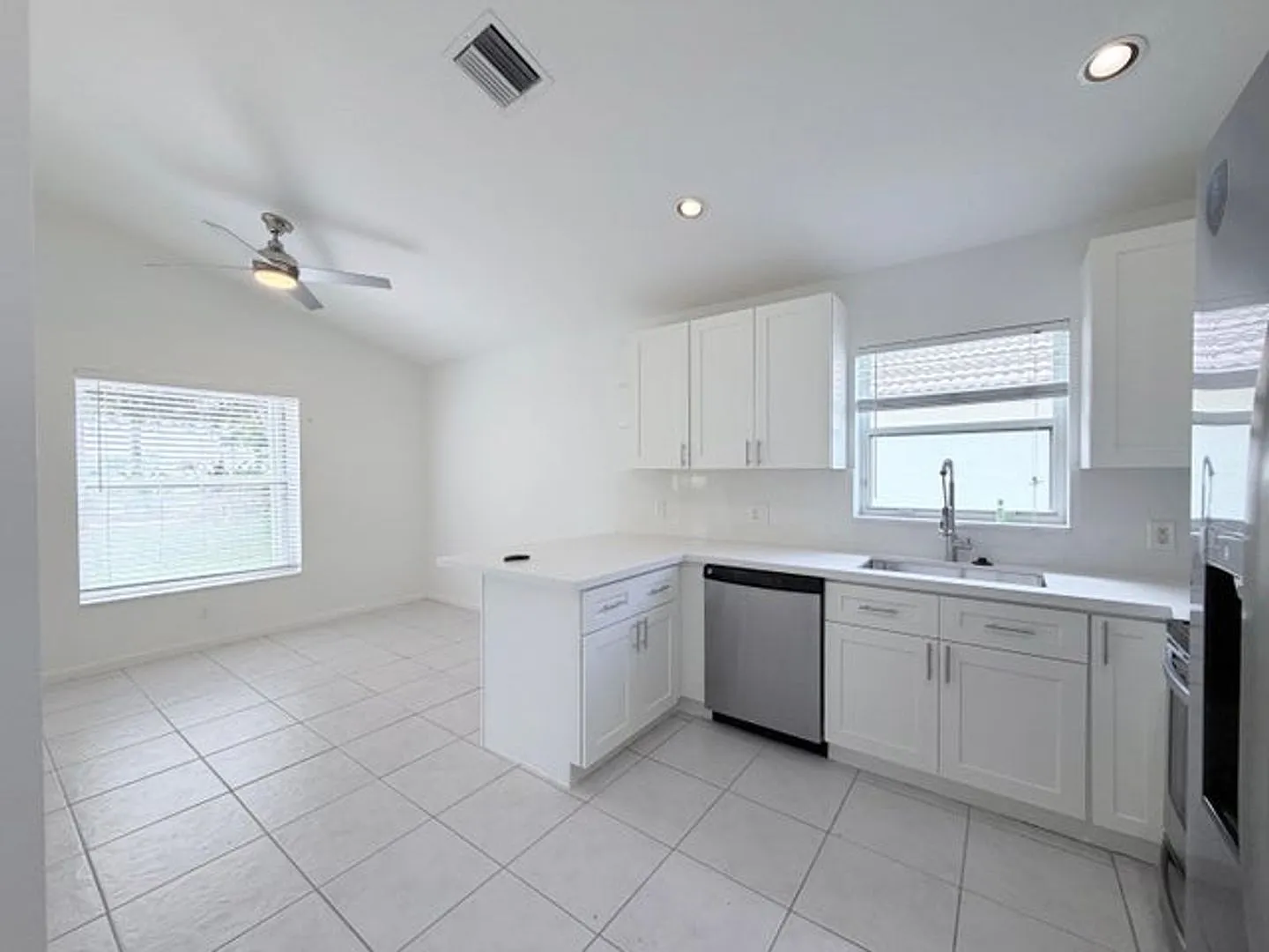 1975 Oak Berry Circle, Wellington, FL 33414 - 6115 — Photo 2
