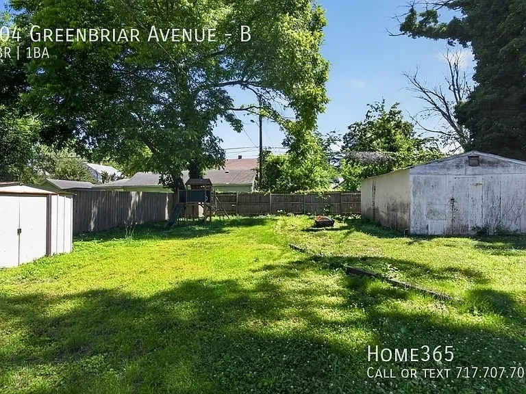 104 Greenbriar Ave #B — Photo 15