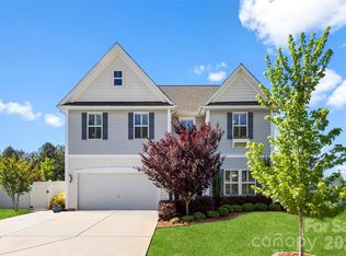 6129 Hawk View Rd, Waxhaw, NC 28173