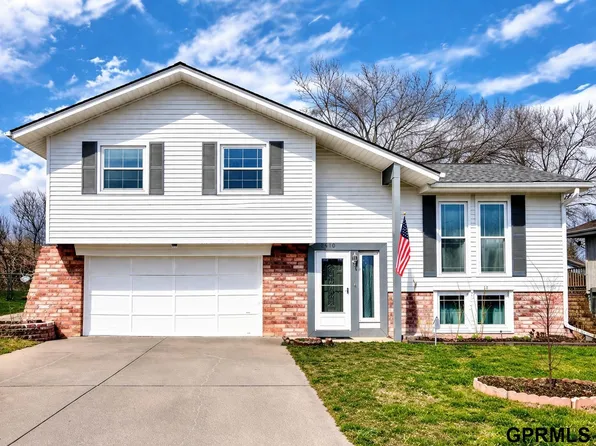 2610 Jack Pine St, Bellevue, NE 68123