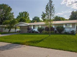 3330 Willowbrook Dr, Martinsville, IN 46151
