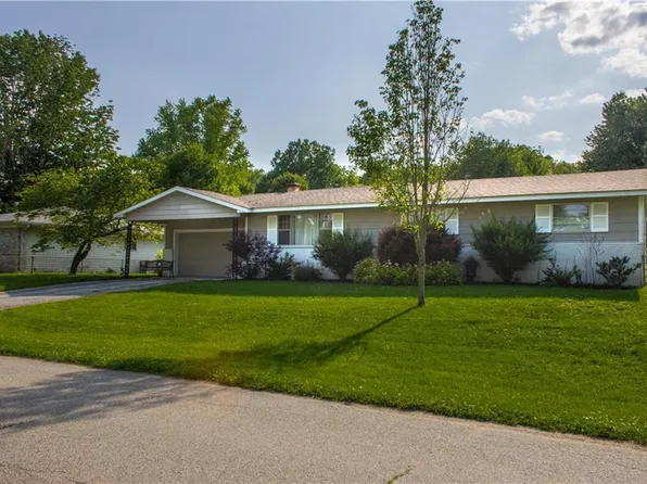 3330 Willowbrook Dr, Martinsville, IN 46151