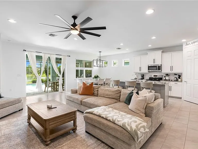 14837 Windward Ln — Photo 5