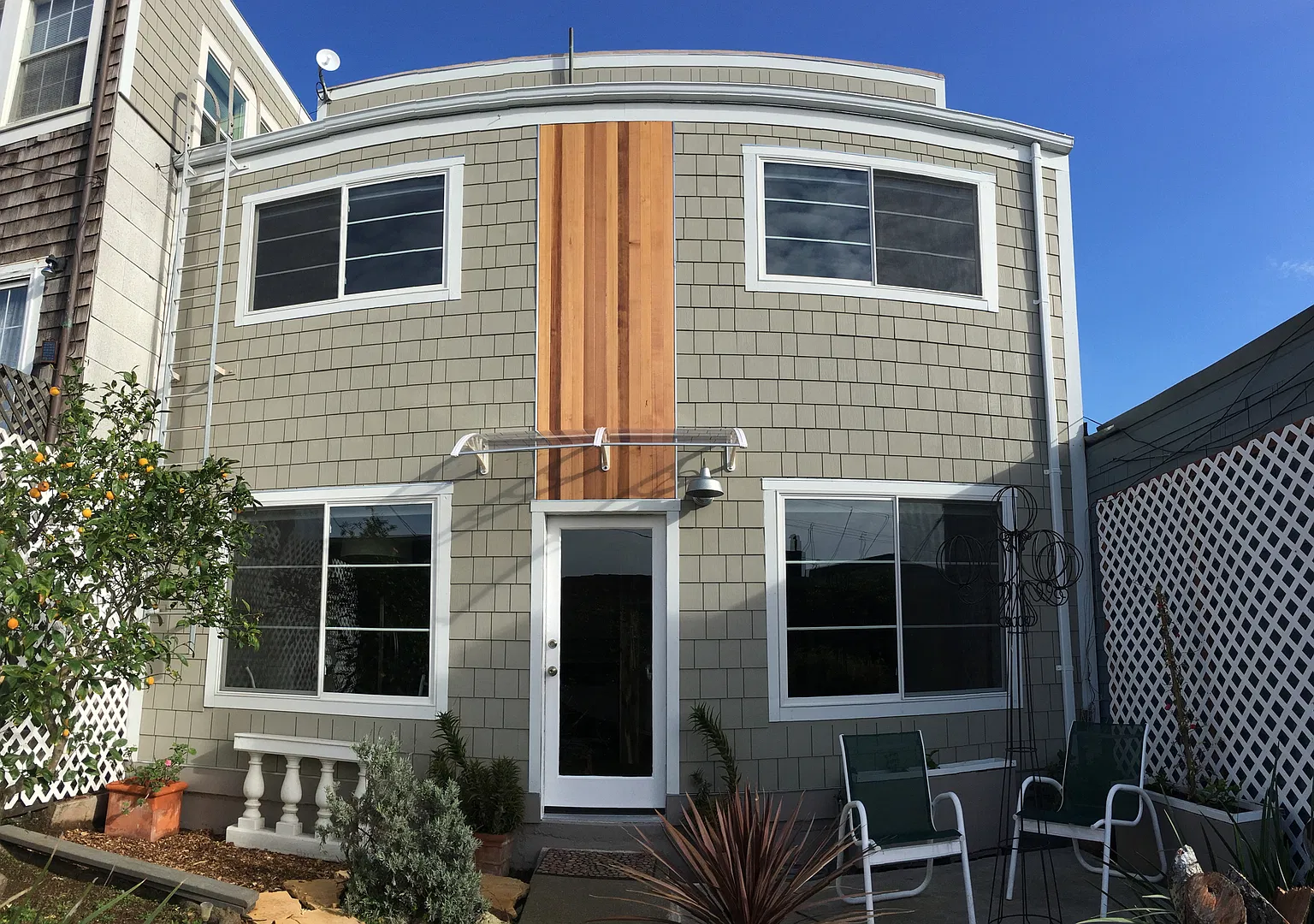 53 Lundys/84 Prospect — Photo 1