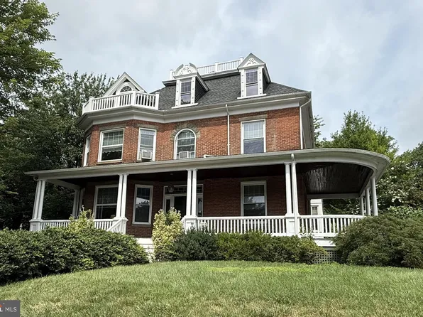 1011 Oak Hill Ave, Hagerstown, MD 21742