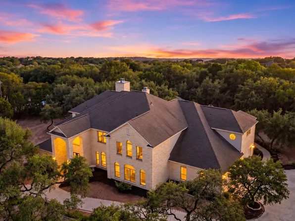 1130 Whispering Wtr, Spring Branch, TX 78070