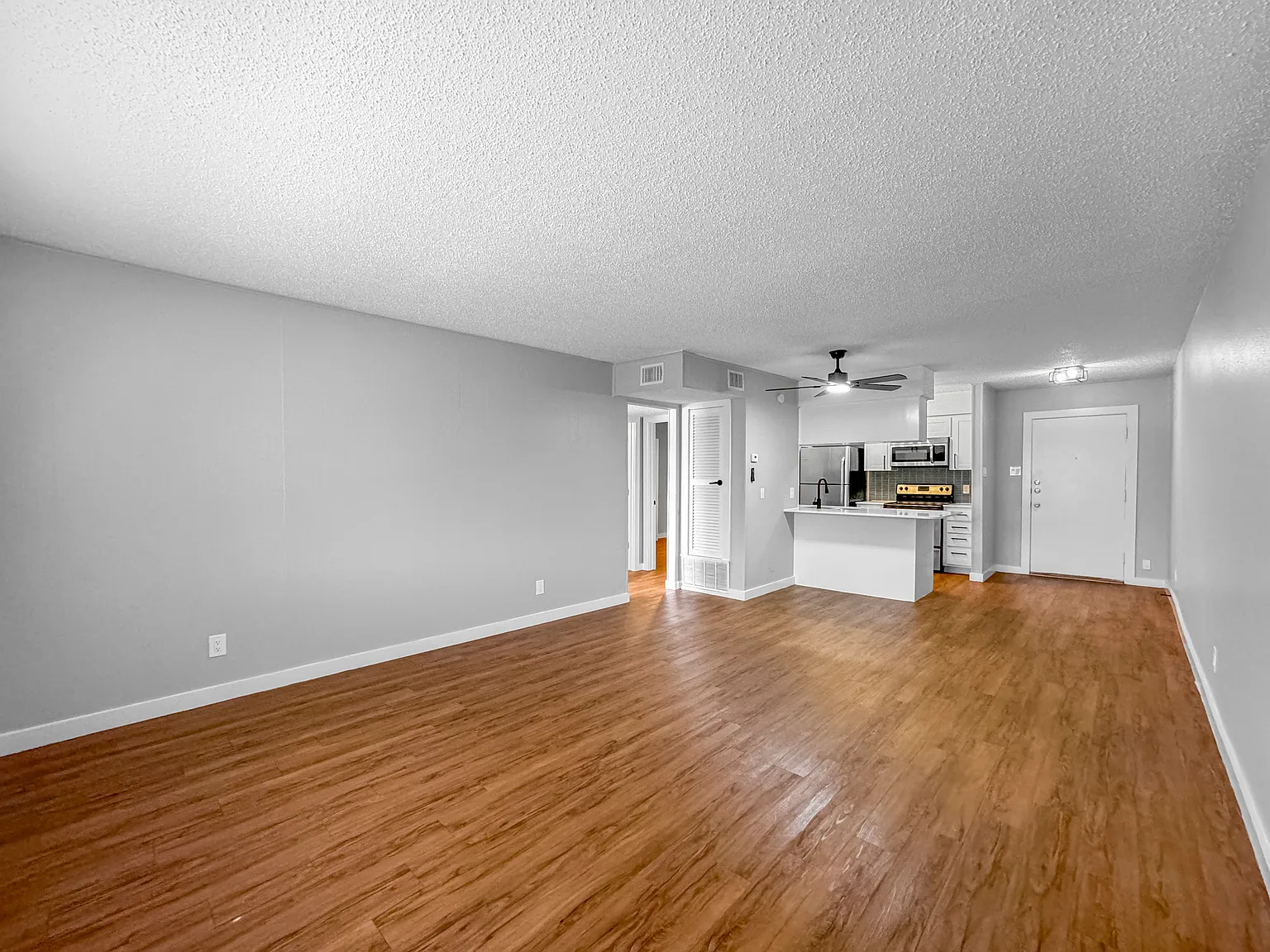 2 bed, 820 sqft, $1,395 — Photo 4